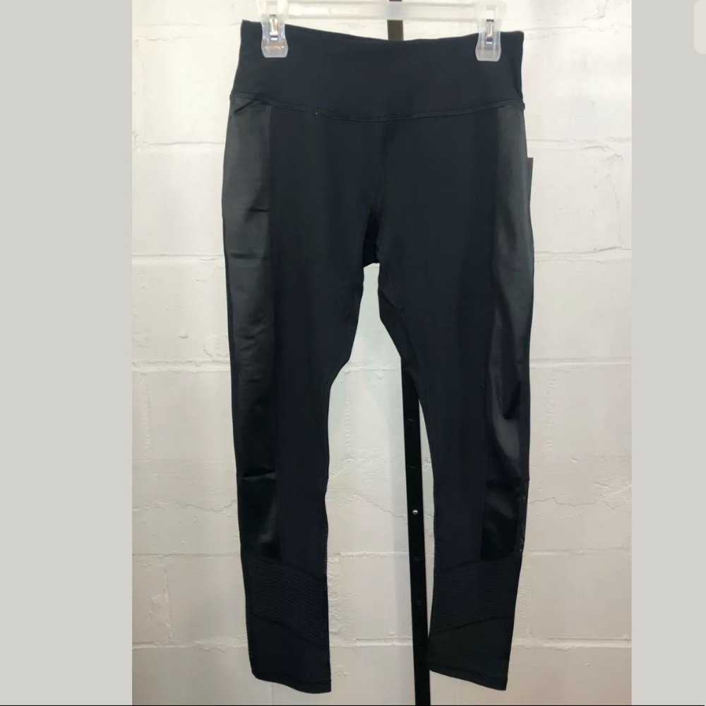 Central Park Sport Leggings Size L Black NWT